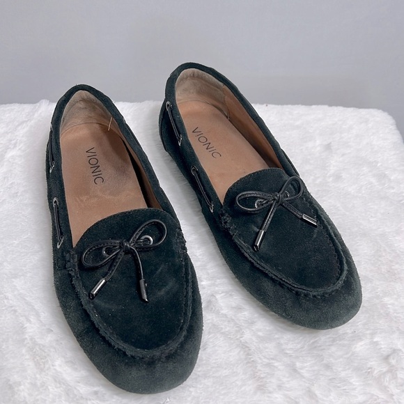Vionic Black Leather Suede Virginia Loafer size 8.5 - Picture 1 of 11